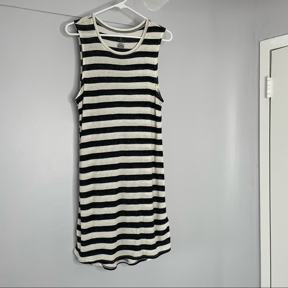 VOLCOM STRIPED TANK DRESS SIZE MEDIUM - Picture 3 of 7